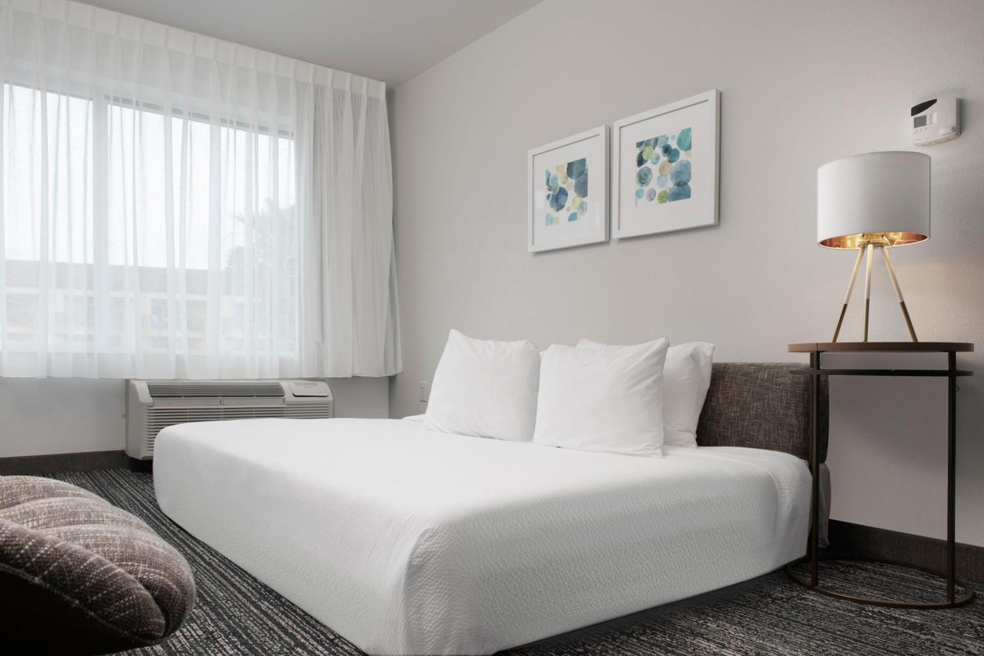 Hotel Towneplace By Marriott Island
