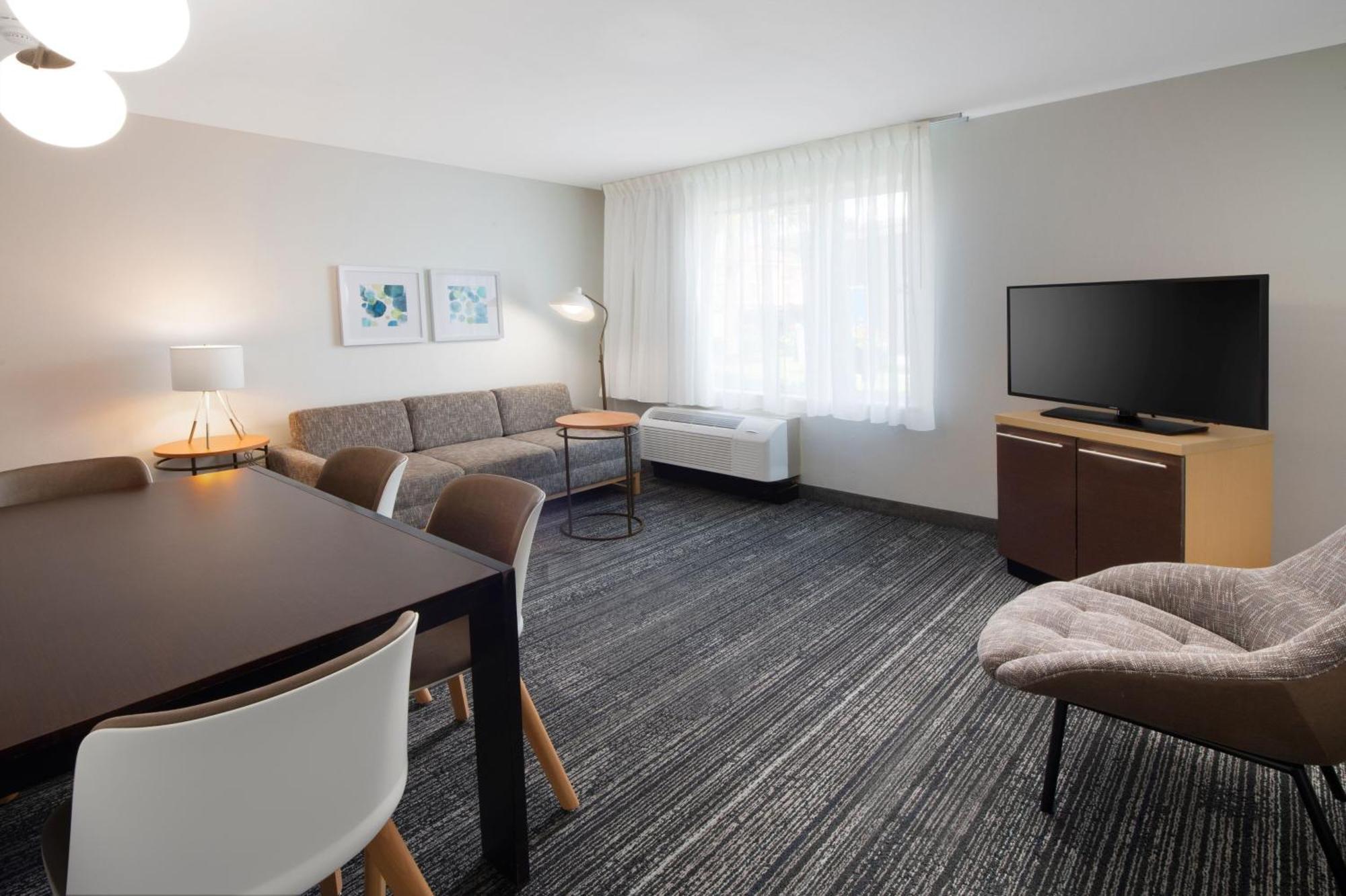 Towneplace By Marriott Island Hotel